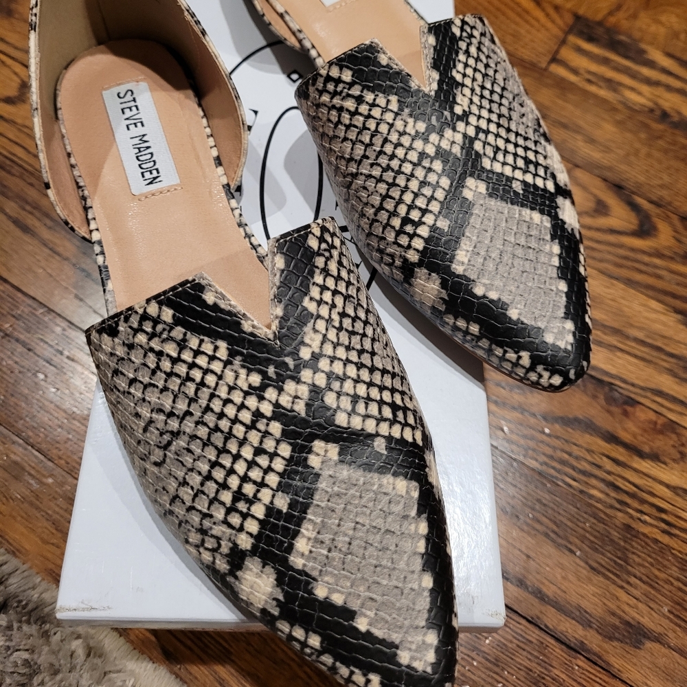 Steve Madden Darian pointy flats